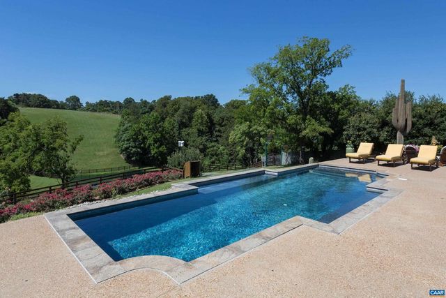 240 STONELEIGH RD, Palmyra, VA 22963