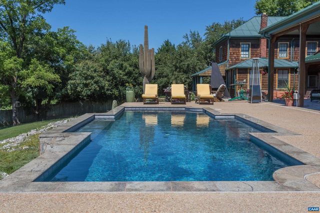 240 STONELEIGH RD, Palmyra, VA 22963