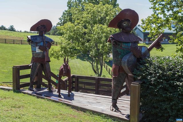 240 STONELEIGH RD, Palmyra, VA 22963