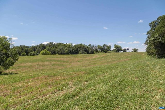 240 STONELEIGH RD, Palmyra, VA 22963