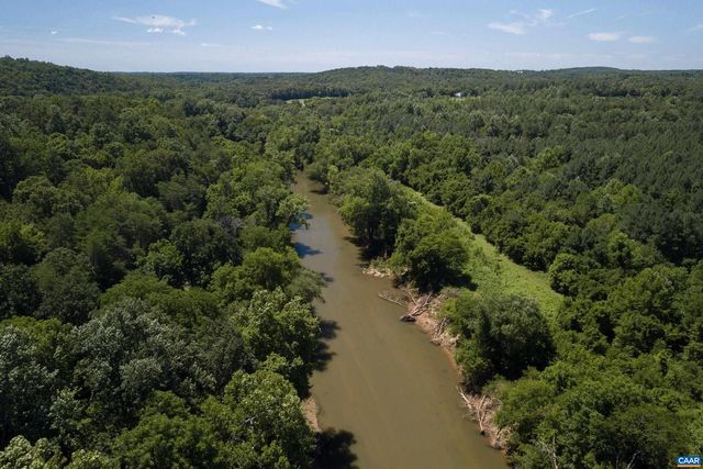 240 STONELEIGH RD, Palmyra, VA 22963