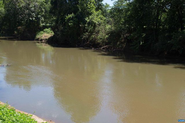 240 STONELEIGH RD, Palmyra, VA 22963