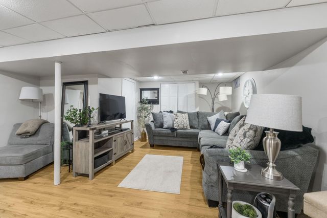 2143 Sutter Parkway, Dublin, OH 43016