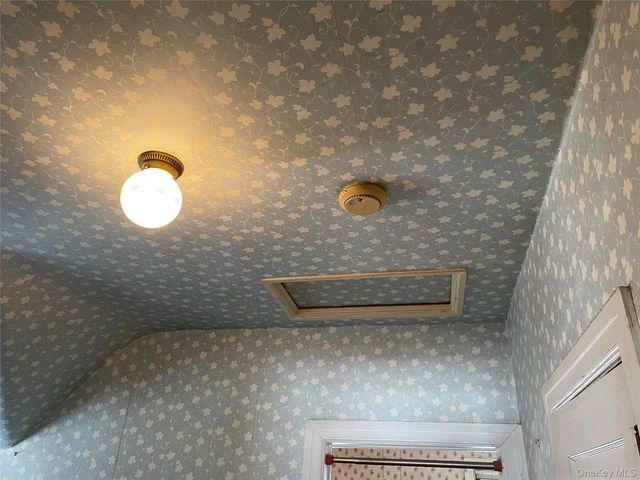 39 McCollom Place, Yonkers, NY 10704