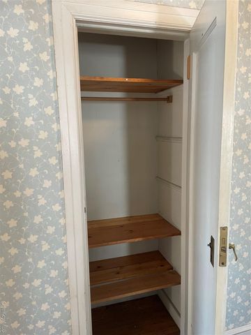 39 McCollom Place, Yonkers, NY 10704