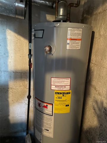 39 McCollom Place, Yonkers, NY 10704