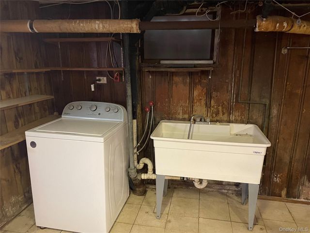 39 McCollom Place, Yonkers, NY 10704