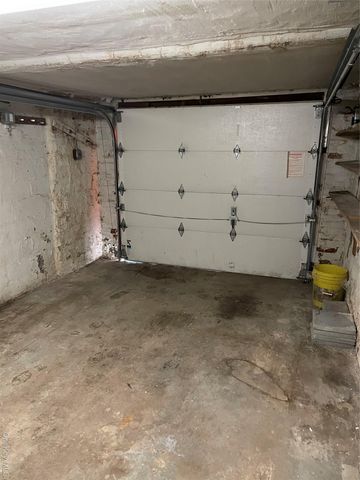 39 McCollom Place, Yonkers, NY 10704