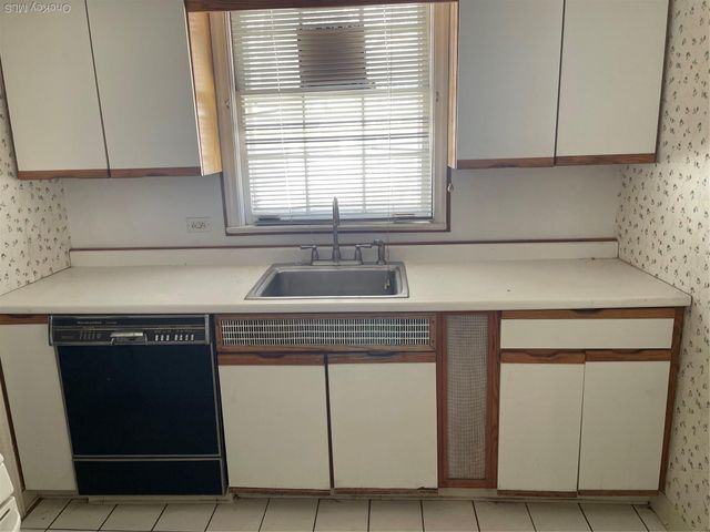 39 McCollom Place, Yonkers, NY 10704