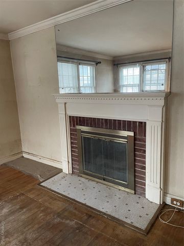 39 McCollom Place, Yonkers, NY 10704