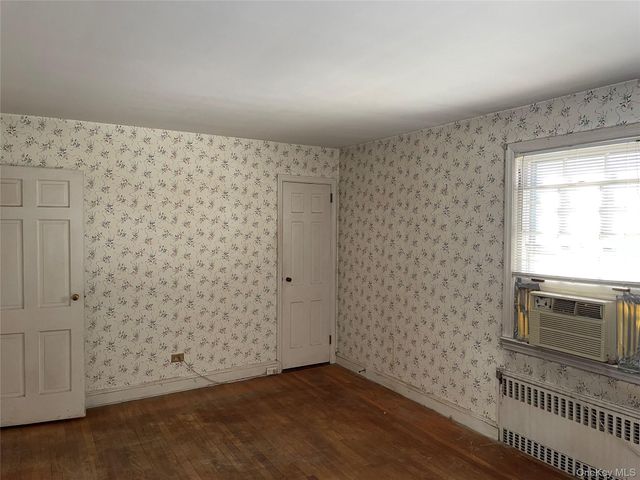 39 McCollom Place, Yonkers, NY 10704