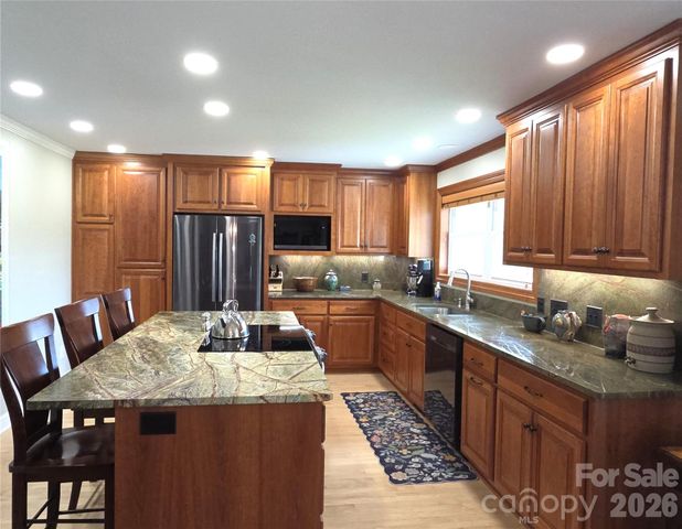 729 Sternbridge Drive, Concord, NC 28025