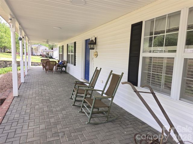 729 Sternbridge Drive, Concord, NC 28025