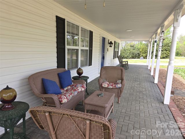 729 Sternbridge Drive, Concord, NC 28025