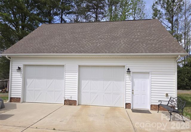 729 Sternbridge Drive, Concord, NC 28025