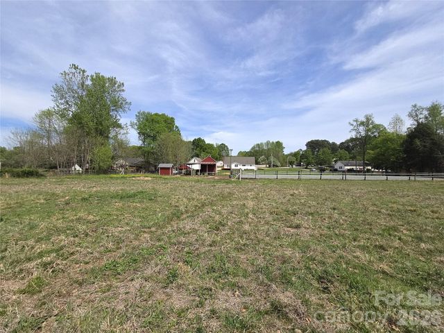 729 Sternbridge Drive, Concord, NC 28025