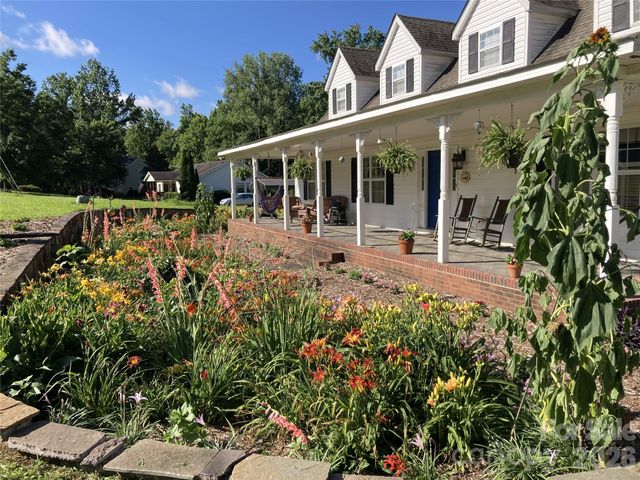 729 Sternbridge Drive, Concord, NC 28025