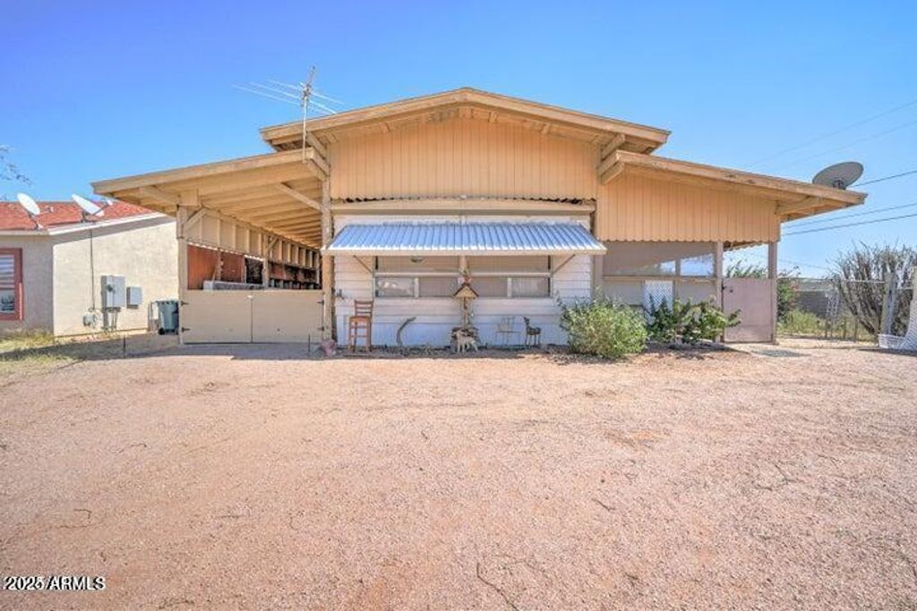 Image 1 of property listing at 10301 E Illini Street, Mesa, AZ 85208