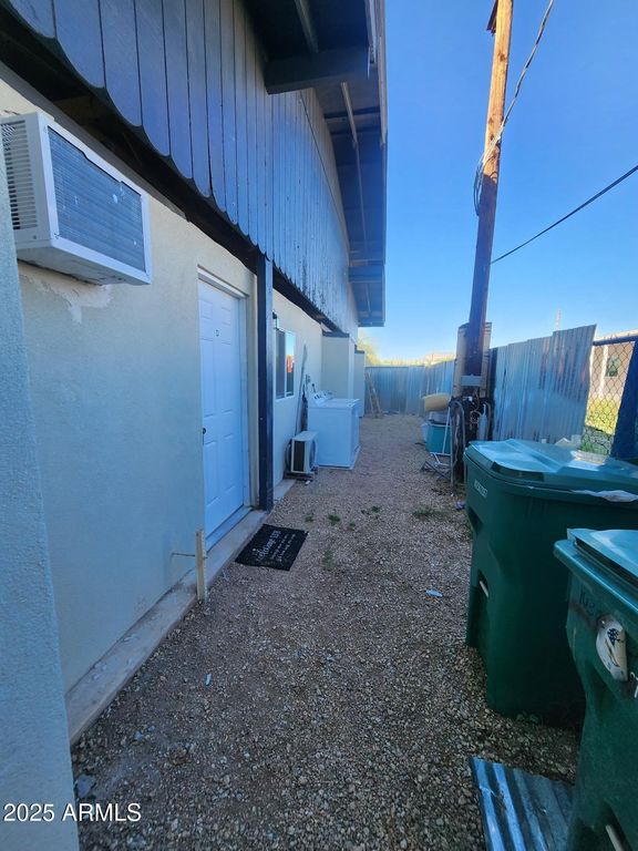 Image 8 of property listing at 10301 E Illini Street, Mesa, AZ 85208