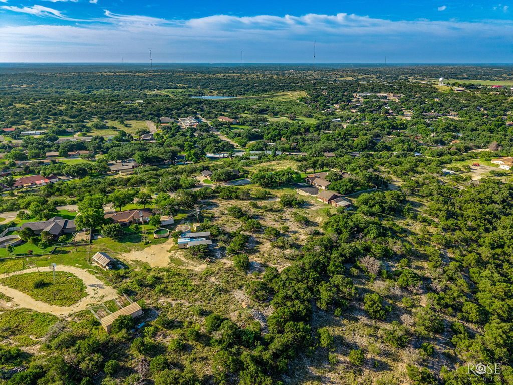 Image 10 of property listing at 207, 209, 211 Hilltop Street, Sonora, TX 76950