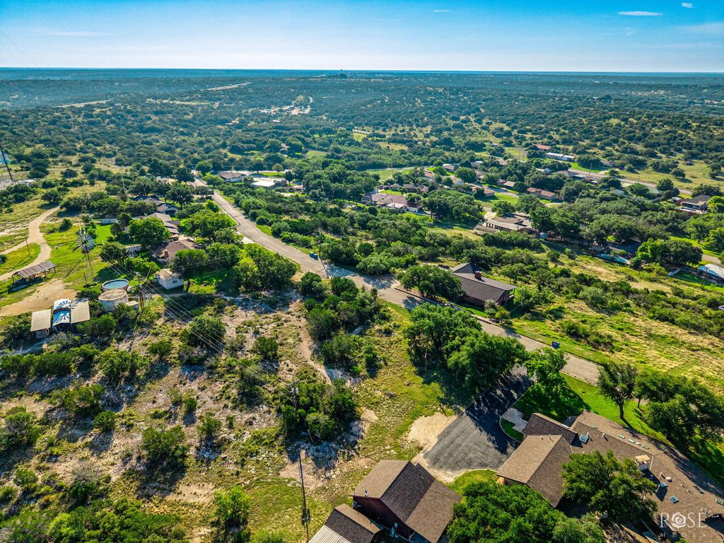 Image 12 of property listing at 207, 209, 211 Hilltop Street, Sonora, TX 76950