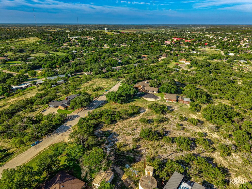 Image 14 of property listing at 207, 209, 211 Hilltop Street, Sonora, TX 76950