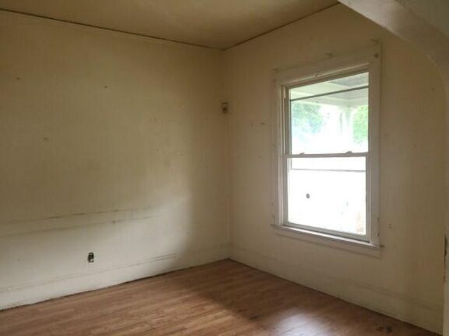 2151 N 38th STREET, Milwaukee, WI 53208