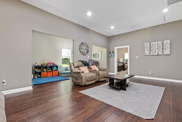 150 MURRELL ST, Oakland, TN 38060