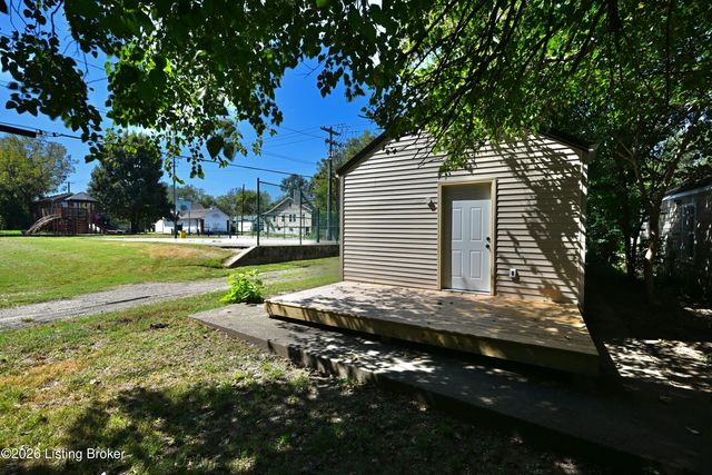 1335 S 22nd St, Louisville, KY 40210