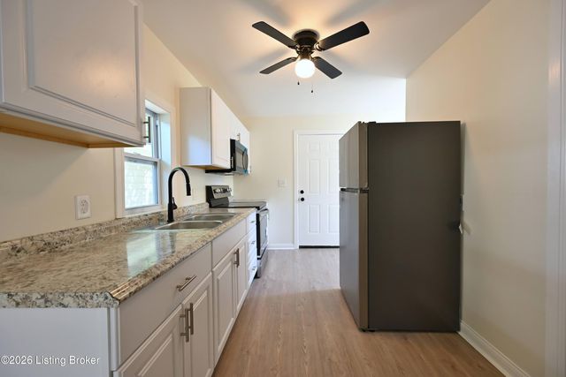 1335 S 22nd St, Louisville, KY 40210