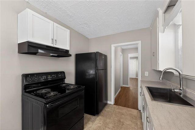 2316 S Vermont Avenue, Independence, MO 64052