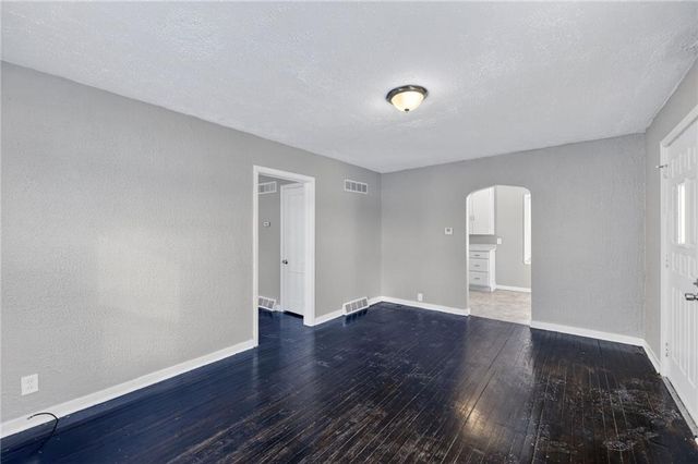 2316 S Vermont Avenue, Independence, MO 64052