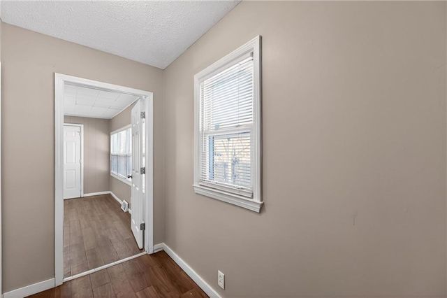 2316 S Vermont Avenue, Independence, MO 64052