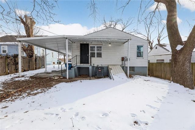 2316 S Vermont Avenue, Independence, MO 64052