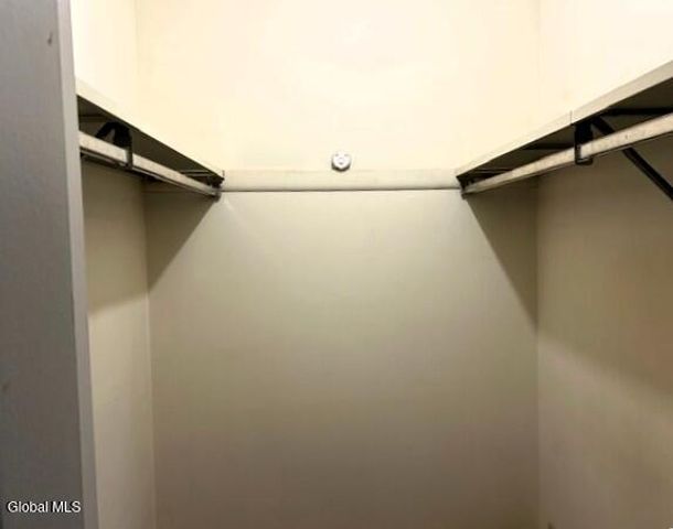 148 Williamsburg Court, Albany, NY 12203