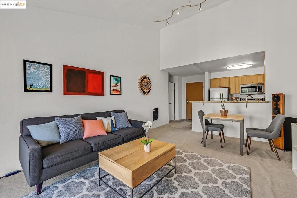 55 Fairmount Ave 310, Oakland, CA 94611