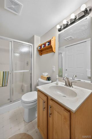 503 Galway Drive 33B, O'fallon, MO 63366