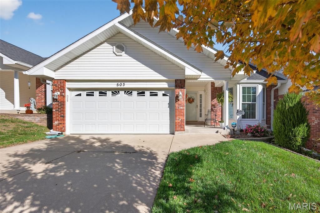 503 Galway Drive 33B, O'fallon, MO 63366