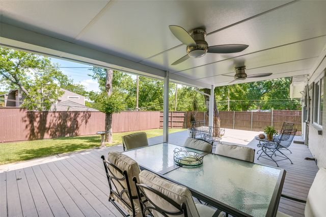 9849 County Cork Dr, Dallas, TX 75218