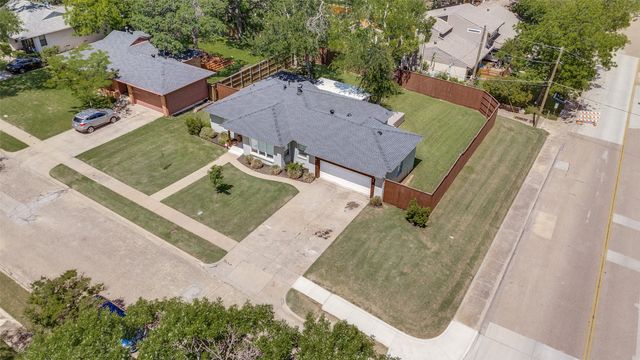 9849 County Cork Dr, Dallas, TX 75218