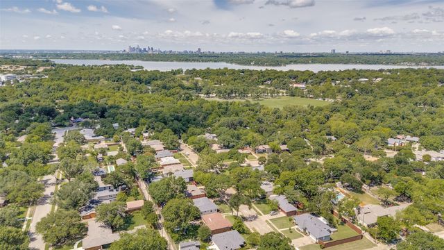 9849 County Cork Dr, Dallas, TX 75218