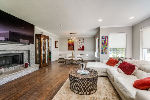 9849 County Cork Dr, Dallas, TX 75218