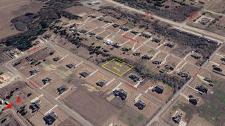 172 Cooper Lane, Van Alstyne, TX 75495