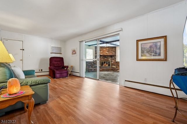 112 Midvale Ave, Long Hill Twp., NJ 07946