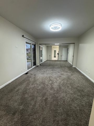 1820 W Surrey Park Lane 1B, Arlington Heights, IL 60005