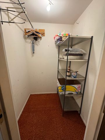 1820 W Surrey Park Lane 1B, Arlington Heights, IL 60005