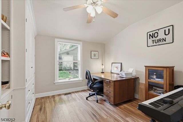 253 Essex St, Long Hill Twp., NJ 07980