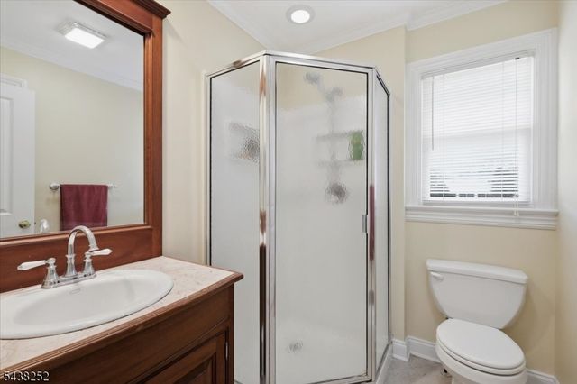 253 Essex St, Long Hill Twp., NJ 07980