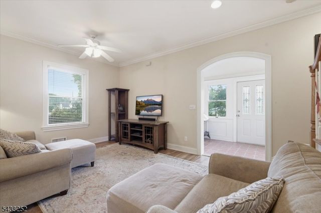 253 Essex St, Long Hill Twp., NJ 07980