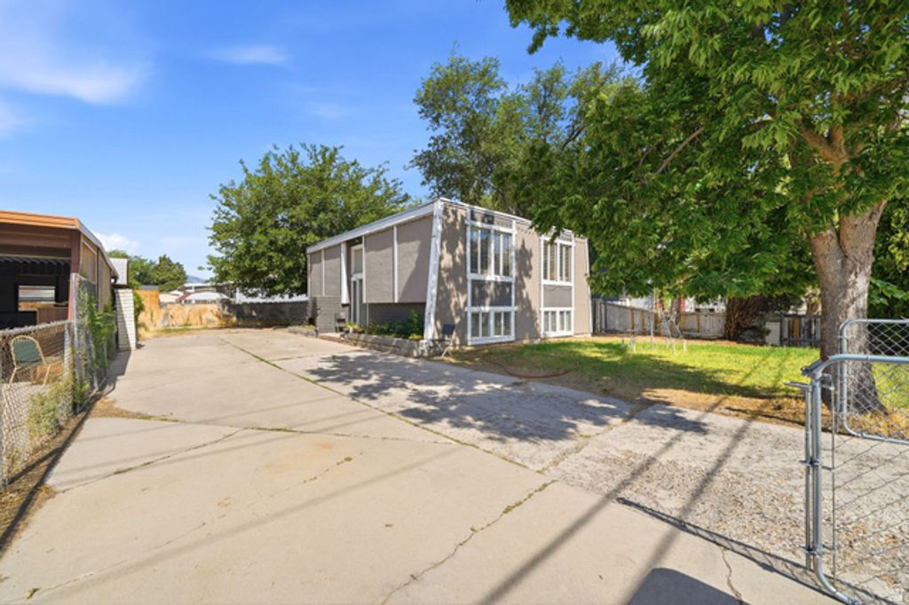 4452 S 4800 W, West Valley City, UT 84120